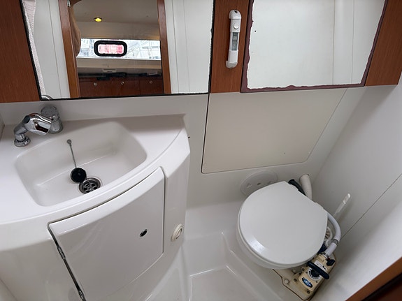 Beneteau Oceanis 34 -2009 14 of 18