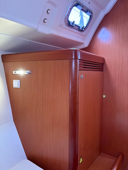 Beneteau Oceanis 34 -2009 16 of 18