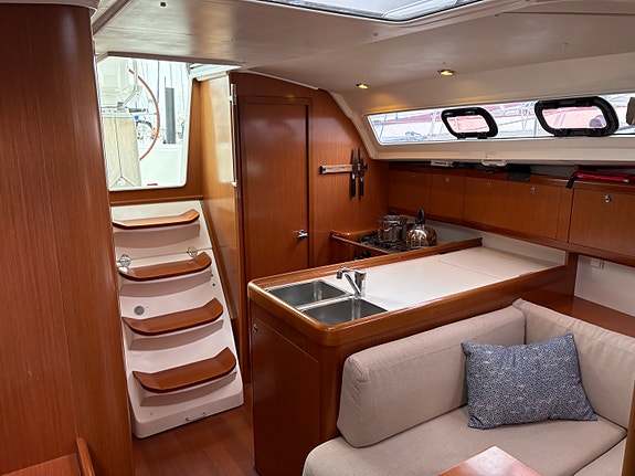 Beneteau Oceanis 34 -2009 8 of 18