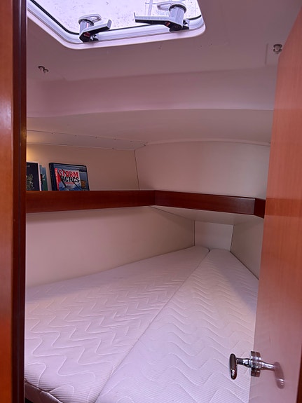 Beneteau Oceanis 34 -2009 11 of 18