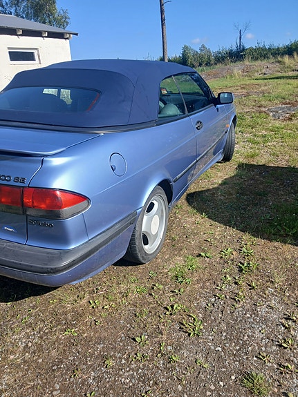 Saab 900 3 of 5