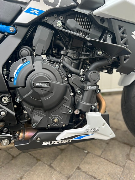 Suzuki GSX-8S Sports Pack 10 of 15