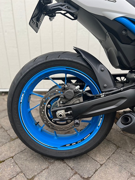 Suzuki GSX-8S Sports Pack 13 of 15