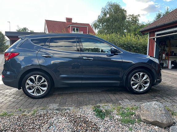 Hyundai Santa Fe 3 of 9