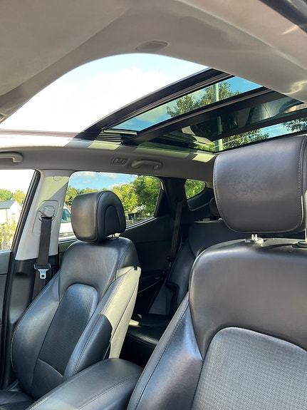 Hyundai Santa Fe 6 of 9