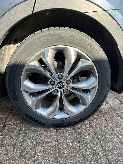 Hyundai Santa Fe 9 of 9