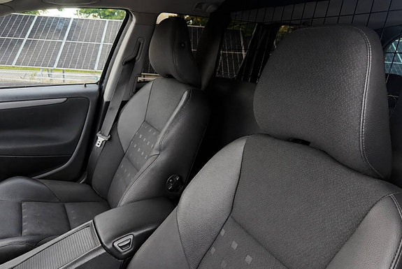 Volvo V70 7 of 7