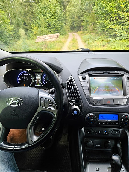 Hyundai ix35 2 of 10