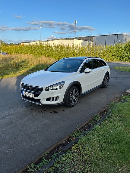 Peugeot 508 2 of 5