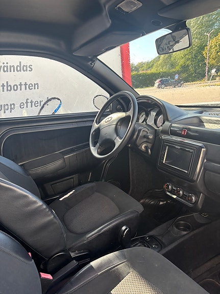 Microcar Due 7 of 10