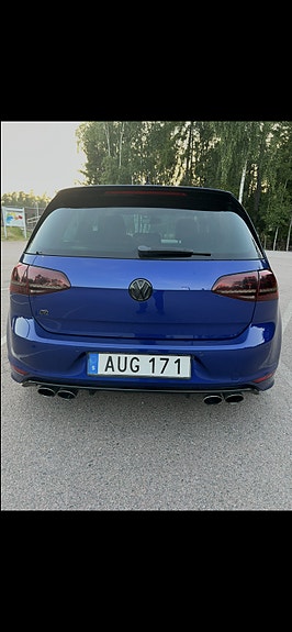 Volkswagen Golf VII 4 of 8