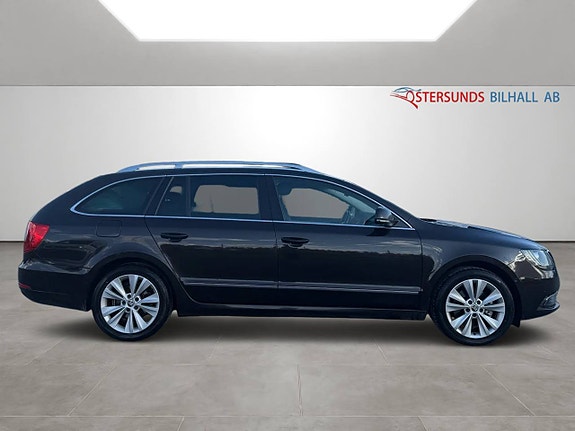 Skoda Superb 6 of 13