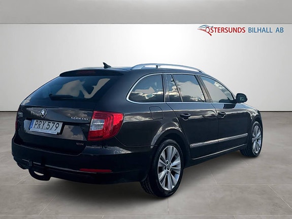 Skoda Superb 7 of 13