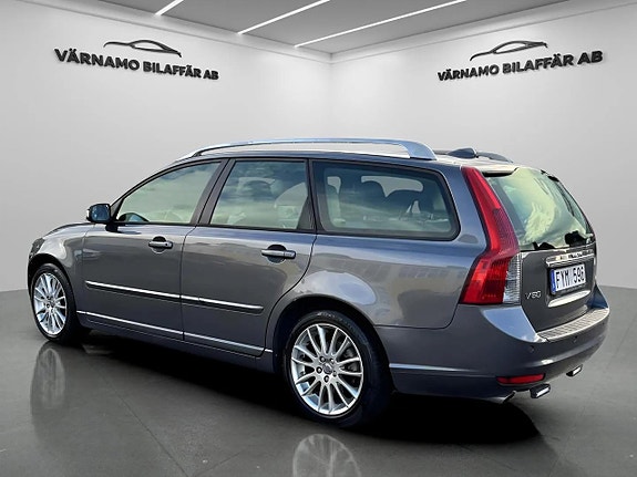 Volvo V50 3 of 20