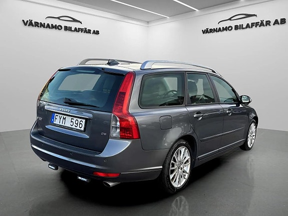 Volvo V50 4 of 20