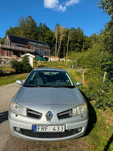 Renault Megane II 2 of 7