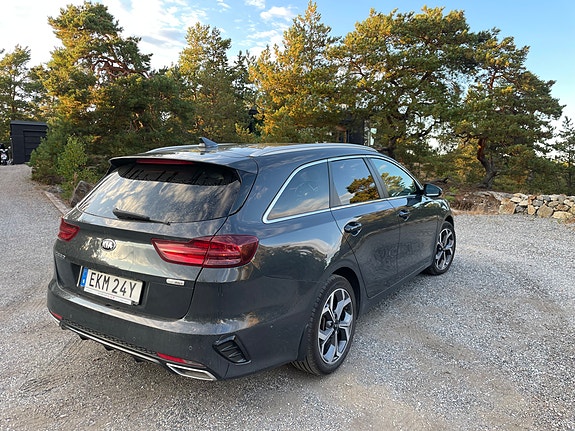 Kia Ceed 2 of 11