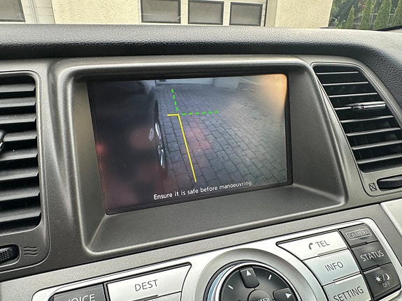 Nissan Murano 10 of 16