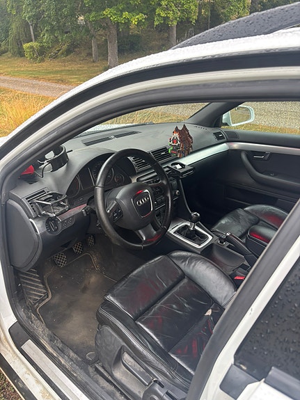 Audi A4 5 of 5