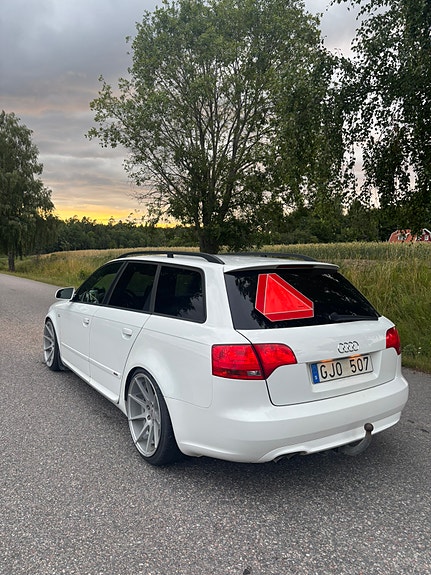 Audi A4 4 of 5