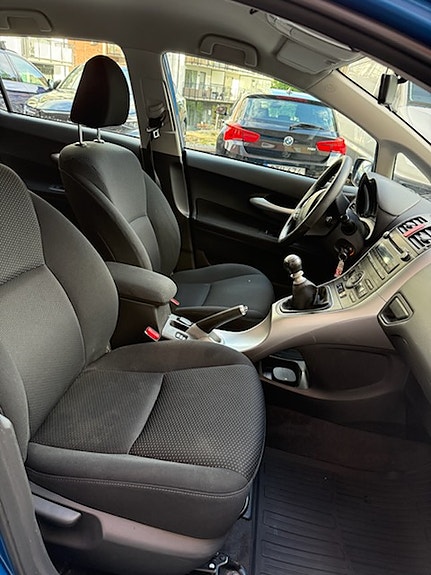 Toyota Auris 13 of 13