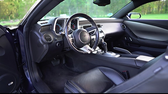 Chevrolet Camaro 10 of 12