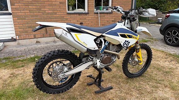 Husqvarna FE250 - 56h 2 of 7