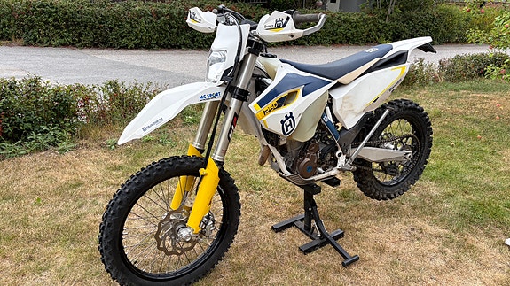 Husqvarna FE250 - 56h 3 of 7