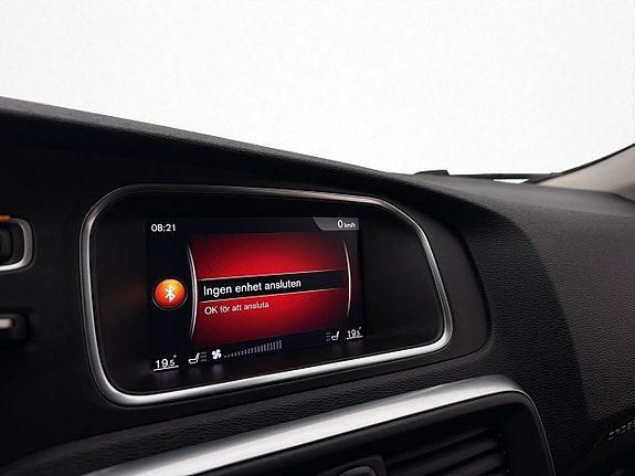 Volvo V40 Cross Country 20 of 30