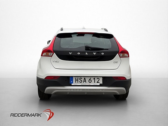 Volvo V40 Cross Country 6 of 30