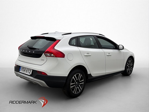 Volvo V40 Cross Country 8 of 30