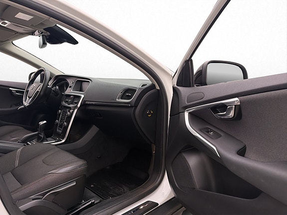 Volvo V40 Cross Country 15 of 30