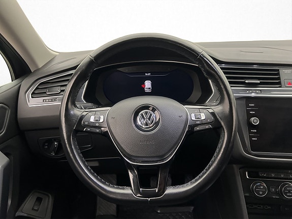 Volkswagen Tiguan Allspace 14 of 30