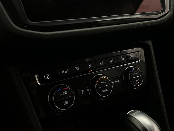 Volkswagen Tiguan Allspace 23 of 30
