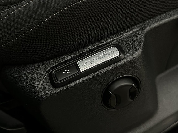 Volkswagen Tiguan Allspace 28 of 30