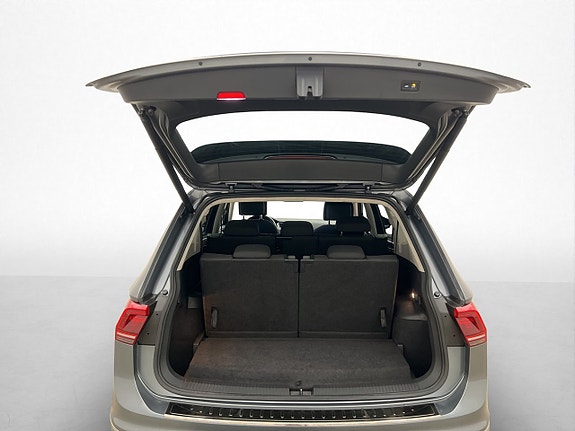 Volkswagen Tiguan Allspace 29 of 30