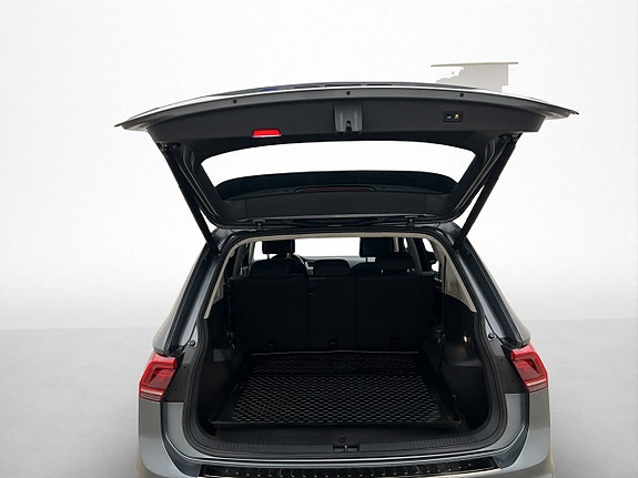 Volkswagen Tiguan Allspace 30 of 30