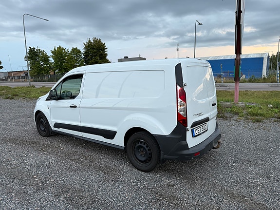 Ford Transit Connect 5 of 5
