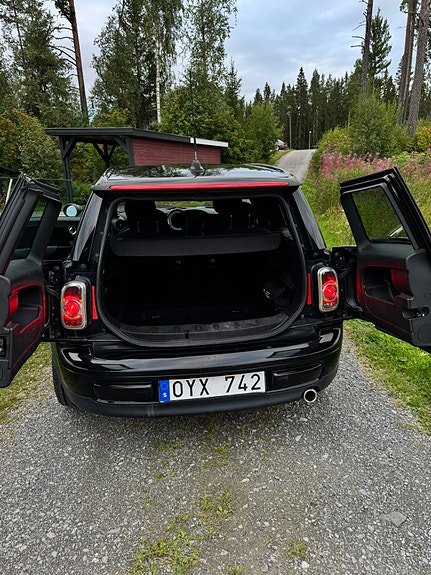 MINI Cooper 3 of 5