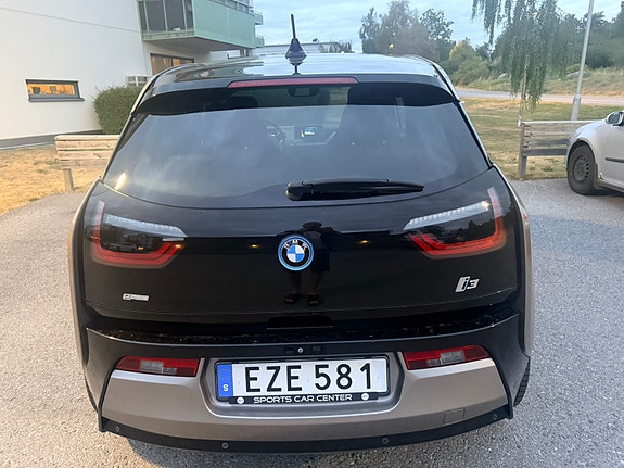 BMW i3 4 of 5