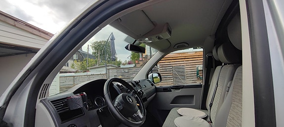 Volkswagen Transporter 10 of 15