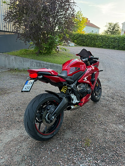 Honda CBR650R a2 2 of 4