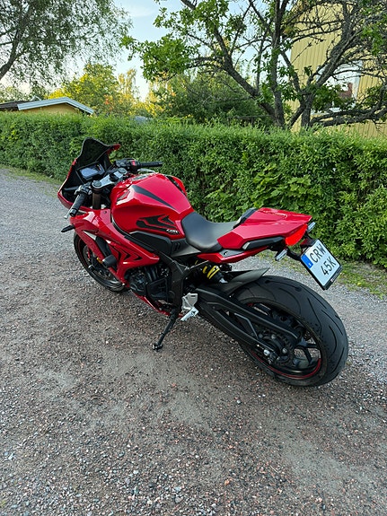 Honda CBR650R a2 3 of 4