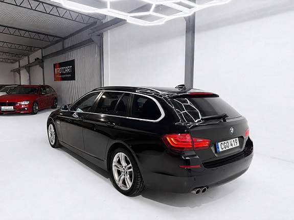 BMW 520d 3 of 12