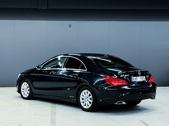 Mercedes-Benz CLA200 2 of 12