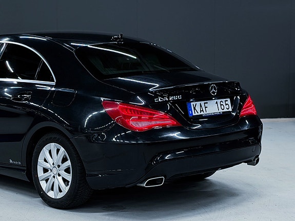 Mercedes-Benz CLA200 9 of 12