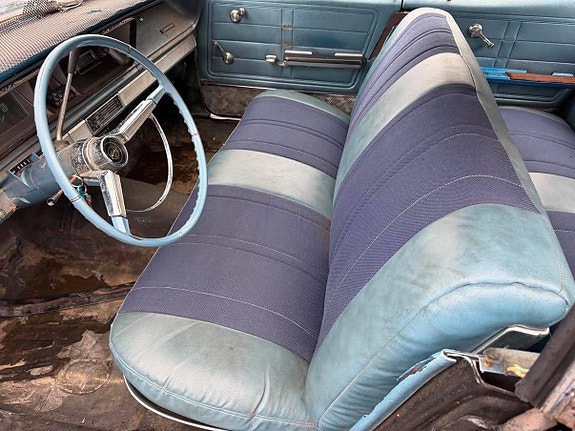 Chevrolet Impala 16 of 30