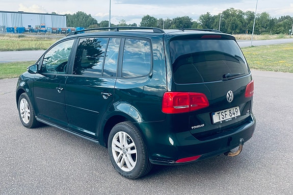 Volkswagen Touran 6 of 18
