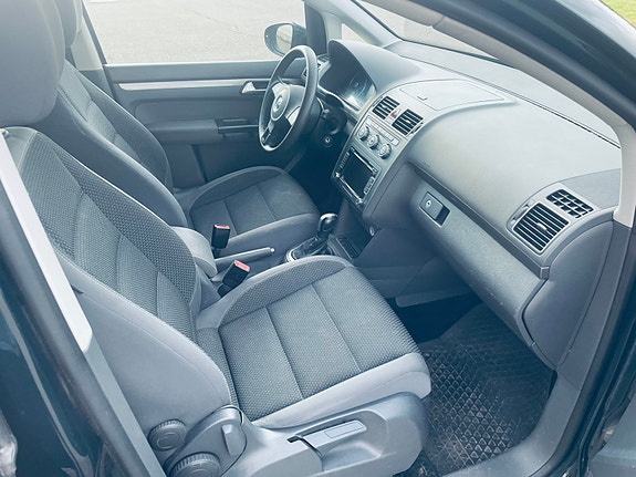 Volkswagen Touran 14 of 18