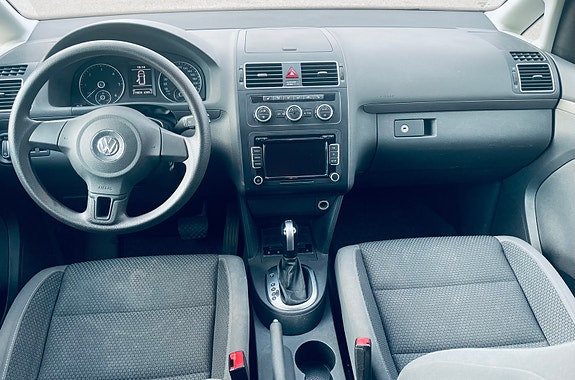 Volkswagen Touran 12 of 18
